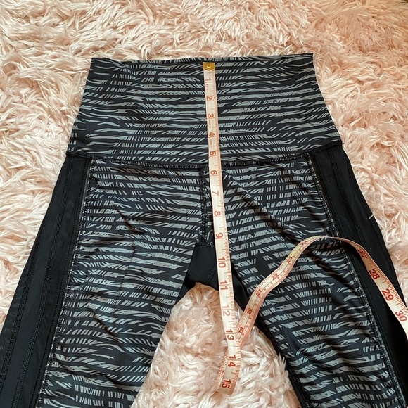Lululemon Wunder Under Leggings Palm tree mesh size 4 or 6 - Picture 10 of 12